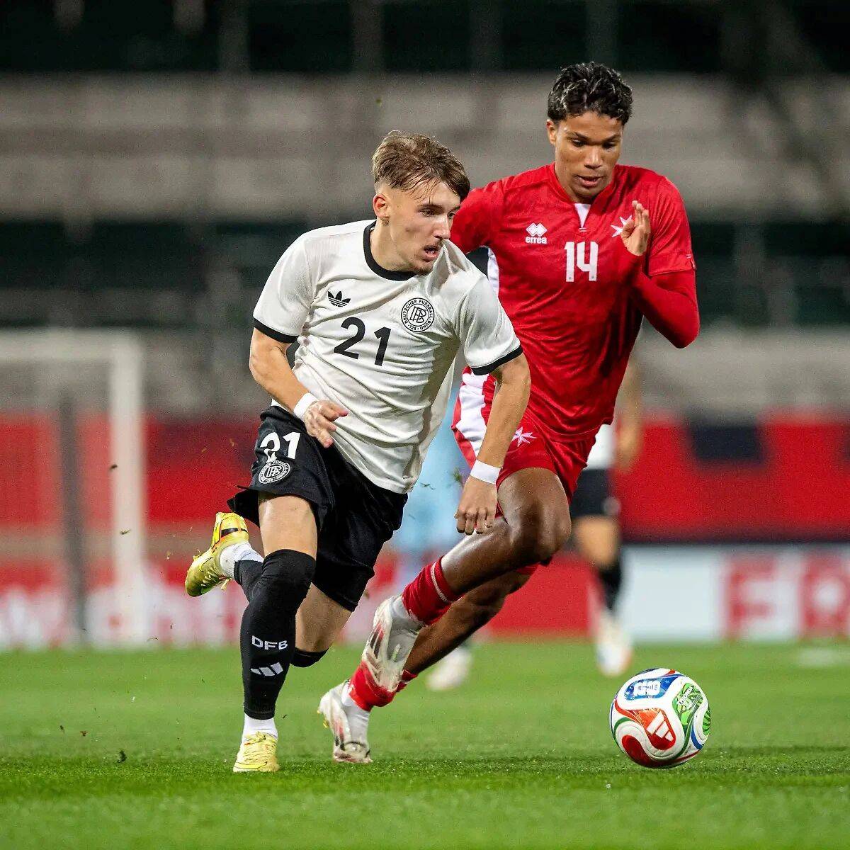 “德国梅西”的17岁：打通任督二脉，剑指世界杯